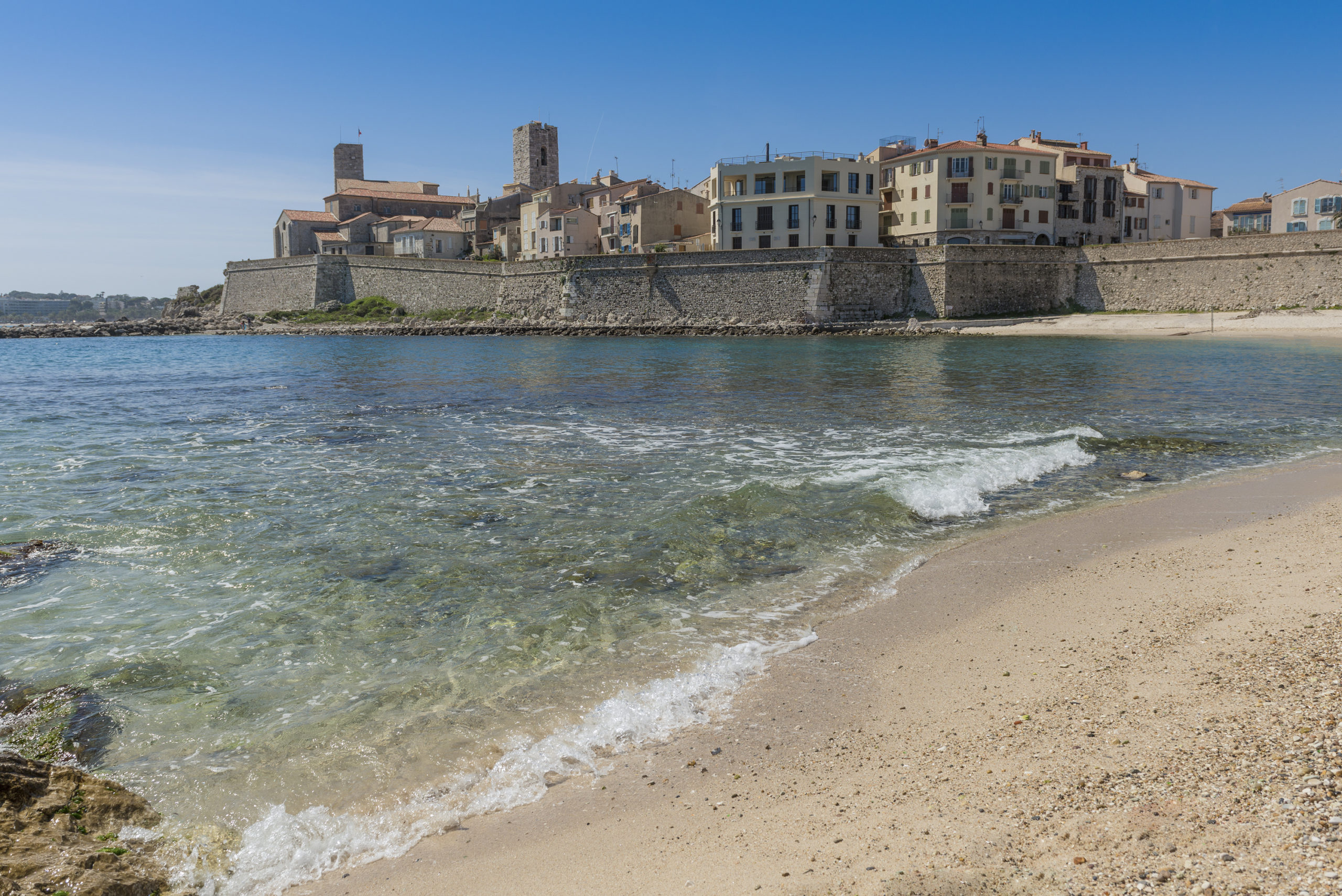 La Gravette Beach in Old Antibes